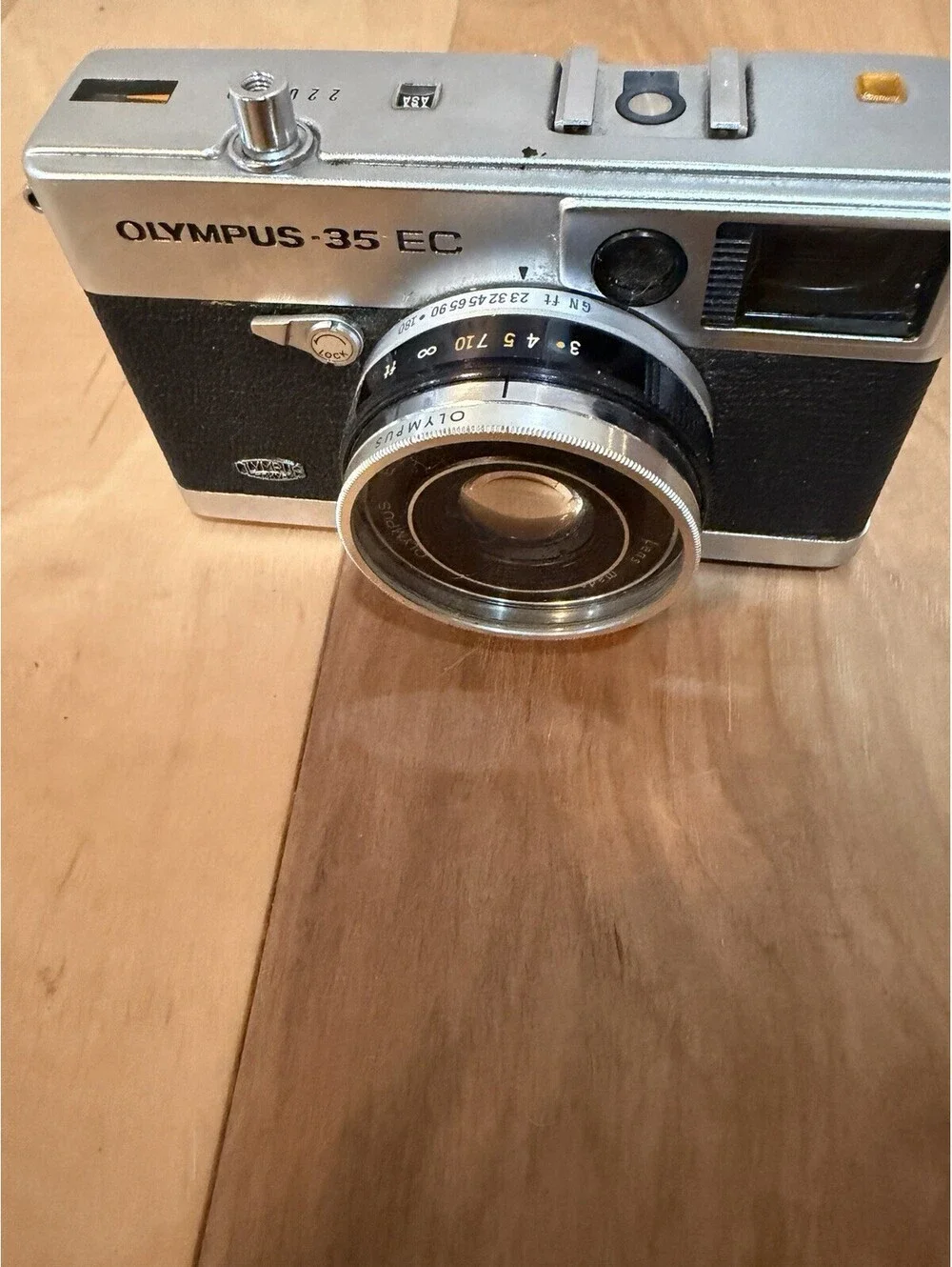 Olympus 35 EC 35mm Rangefinder Film Camera 42mm f2.8 (Made In Japan)
